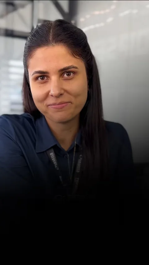 Depoimento em vídeo de Daiana Floriano, da Top Seller Veículos